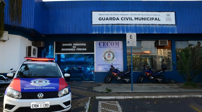 Gcm Prende Homem Em Flagrante Por Roubo Na Rea Central Da Cidade