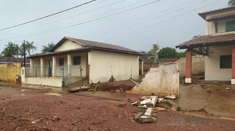 Chuva Forte Em Tapiratiba Derruba Muros E Alaga Casa Porto Ferreira